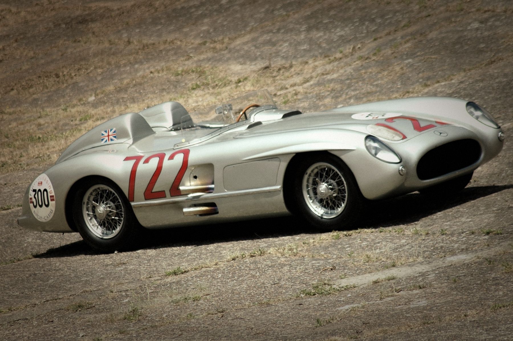 The Mercedes-Benz 300 SLR, number 722